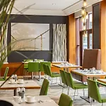 Novotel Centre 4*