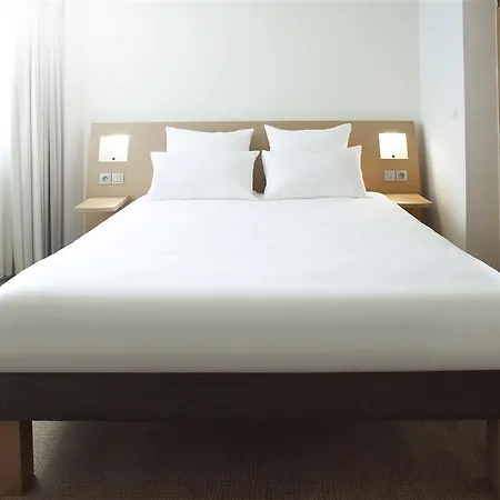 Novotel Centre Hotel