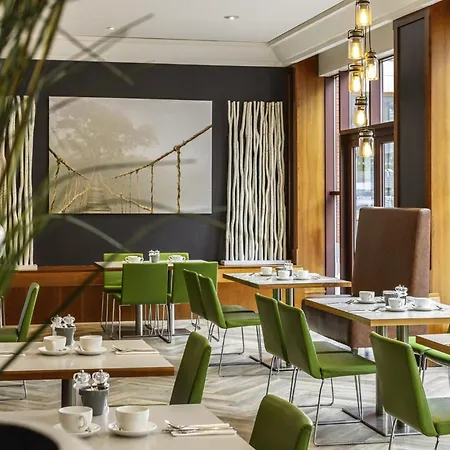 Novotel Centre Hotel 4*