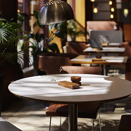 Novotel Centre فندق بريستول