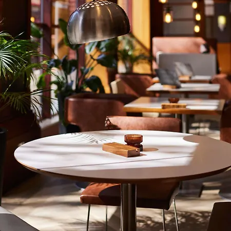 Novotel Centre Hotel