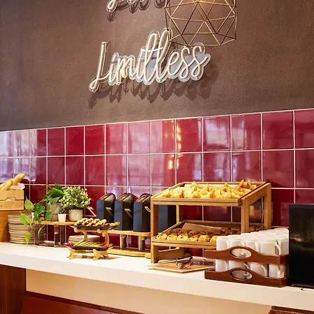 فندق Novotel Centre بريستول