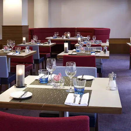 Novotel Centre Hotel