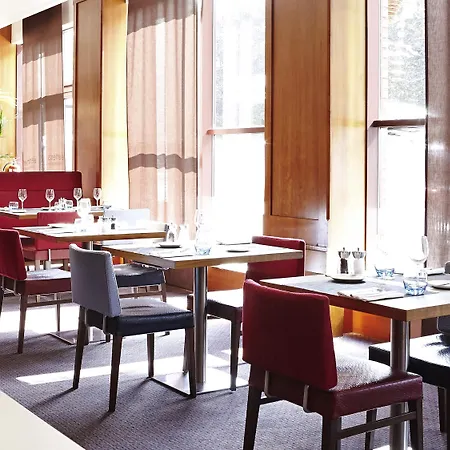 Novotel Centre Hotel