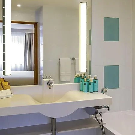 Novotel Centre 4*