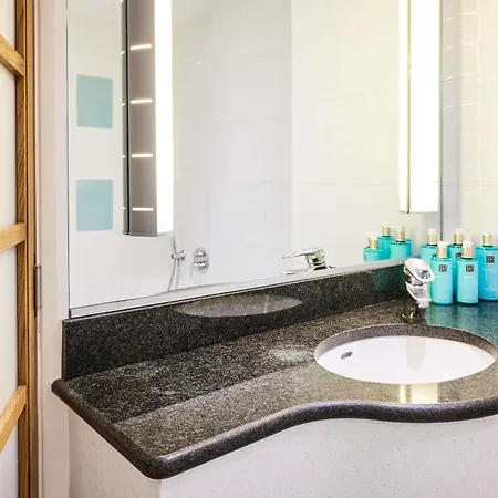 Hotel Novotel Centre 4*