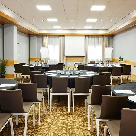 Hotel Novotel Centre 4*