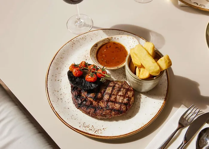 Novotel Centre Hotel 4*