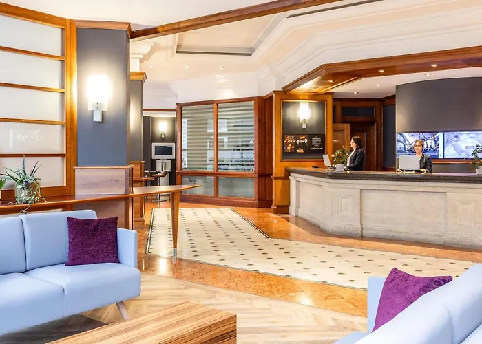 Novotel Centre Otel 4*