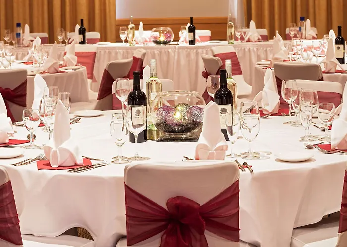 Отель Novotel Centre 4*