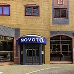 Novotel Centre Hotel 4*