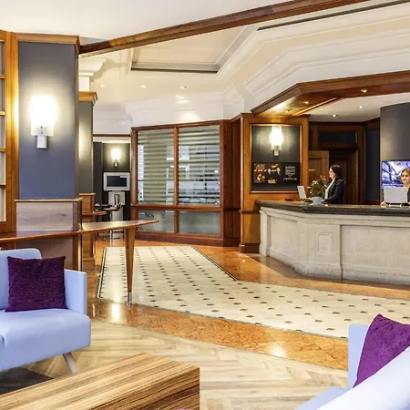 Novotel Centre Отель Бристоль