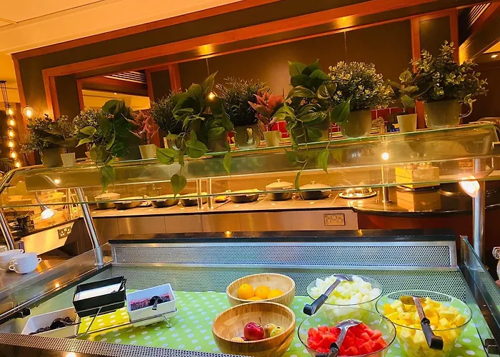 Novotel Centre מלון 4*